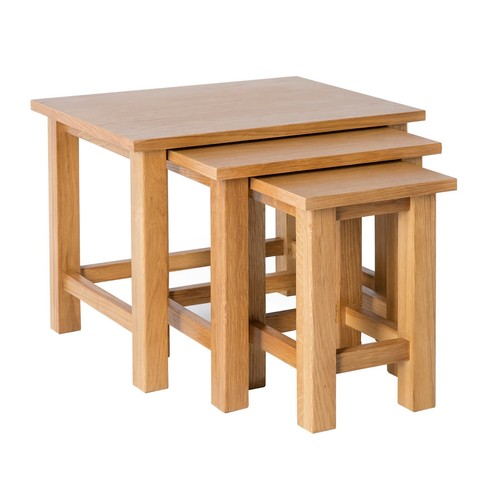 Surrey oak nest tables - of,